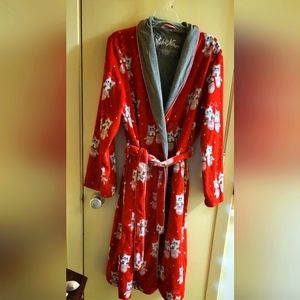 Nick & Nora kittens in mittens fleece robe